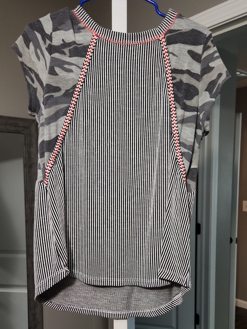 Striped and Camo Mixed-Print Short Sleeve Top - Black/Gray with Pink Trim